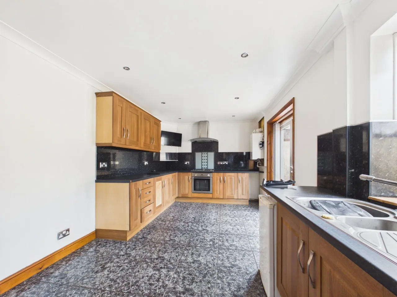 Briarwood Road, Lowestoft, photo 4