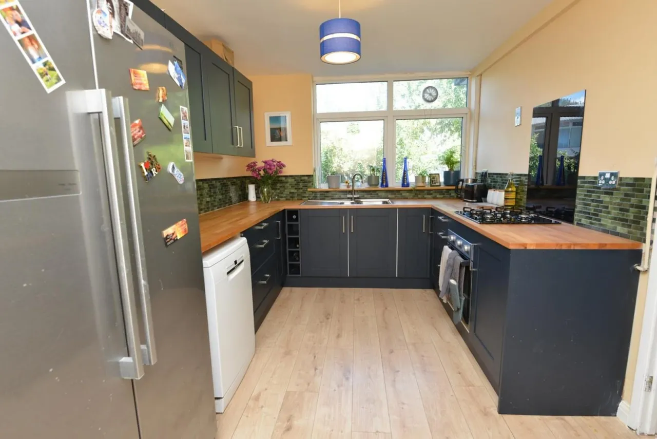 Robinson Drive, Easton, Bristol BS5 0UU, photo 2