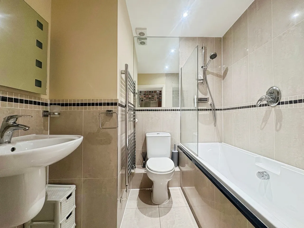 Vicarage Hill, Farnham, GU9, photo 7