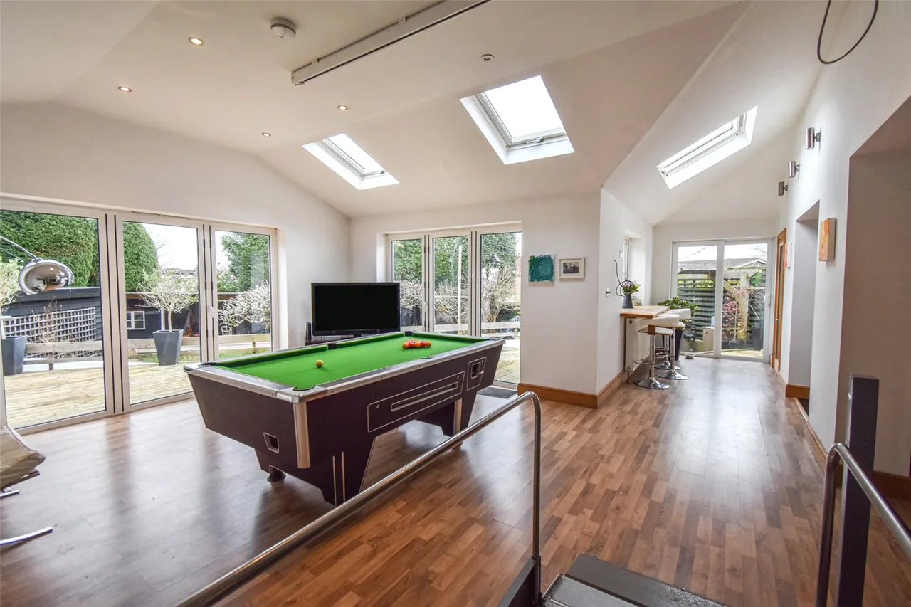 Lansdowne Road, Aldershot, Hampshire, GU11 3ER, photo 6