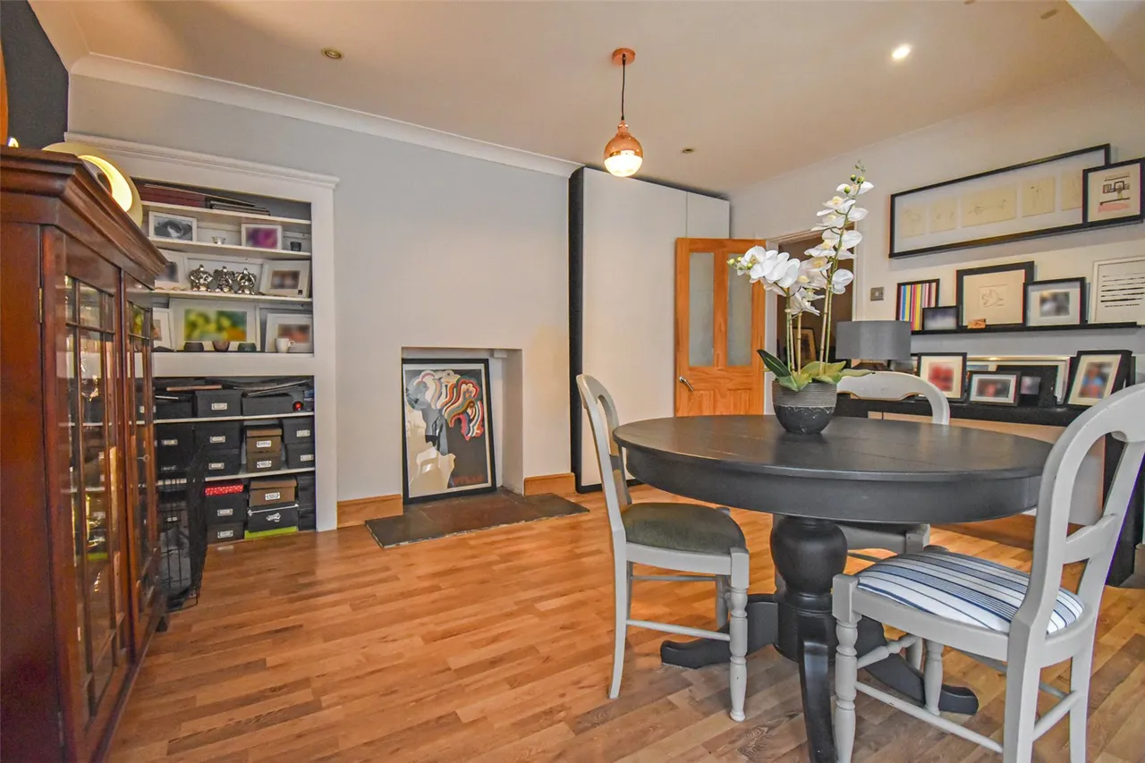 Lansdowne Road, Aldershot, Hampshire, GU11 3ER, photo 7