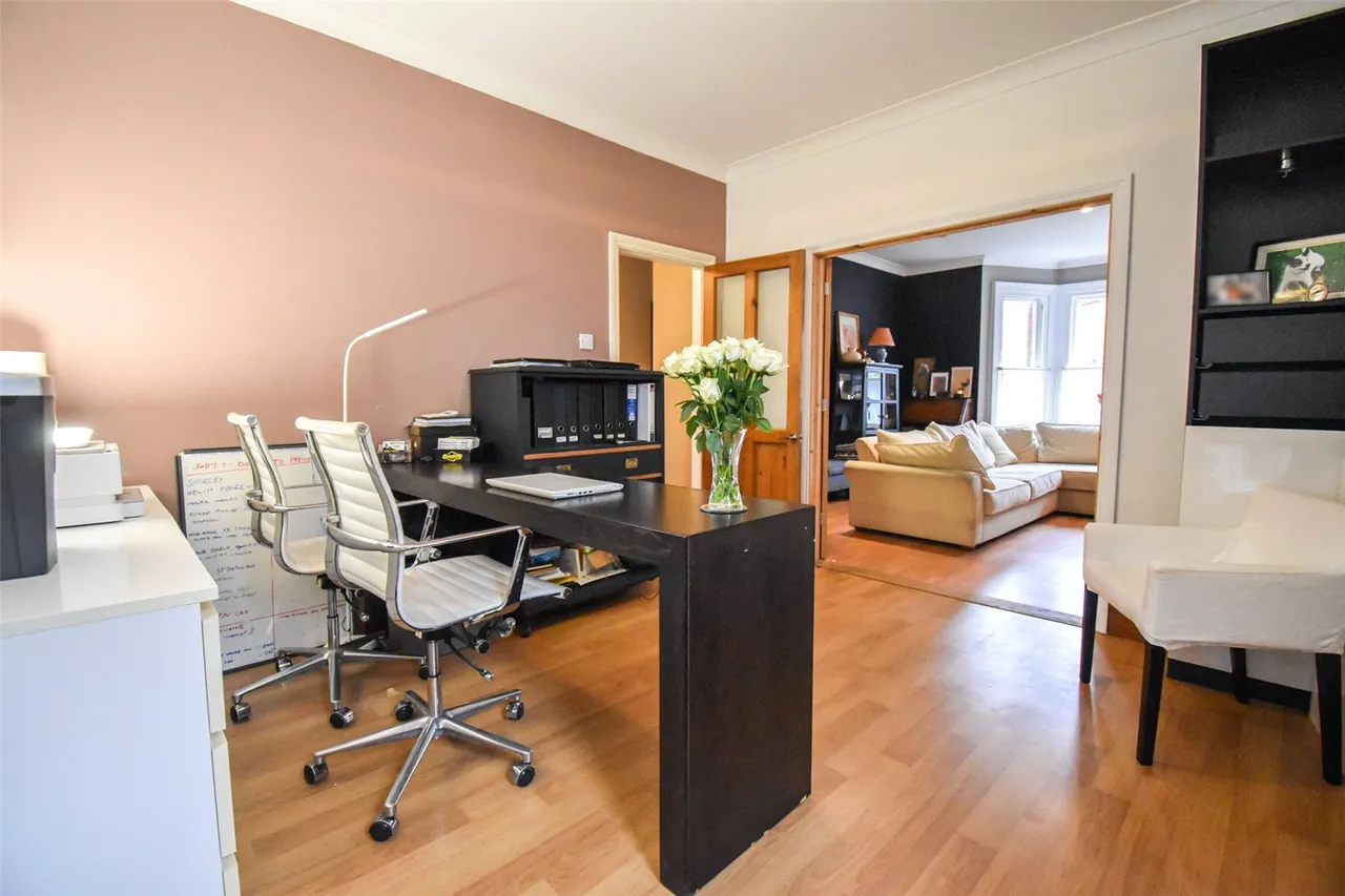 Lansdowne Road, Aldershot, Hampshire, GU11 3ER, photo 13