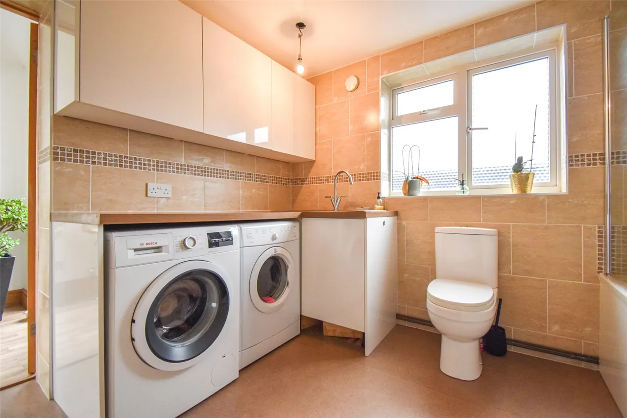 Lansdowne Road, Aldershot, Hampshire, GU11 3ER, photo 10