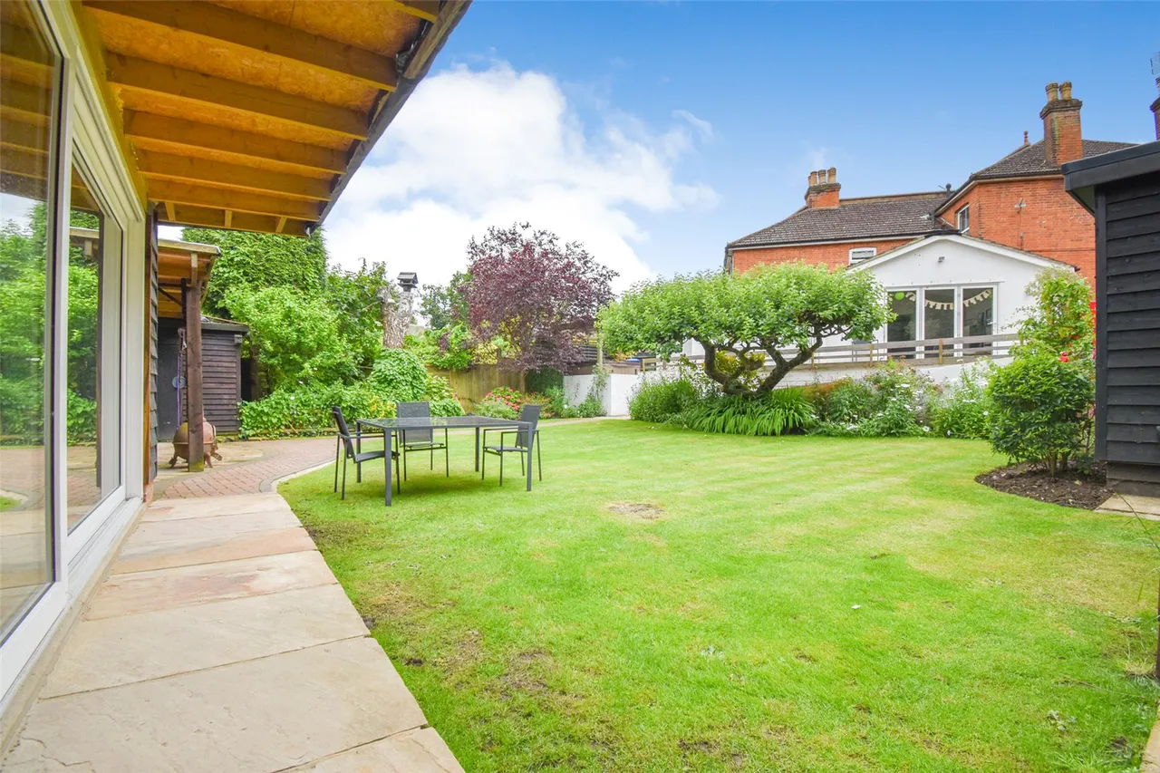 Lansdowne Road, Aldershot, Hampshire, GU11 3ER, photo 29