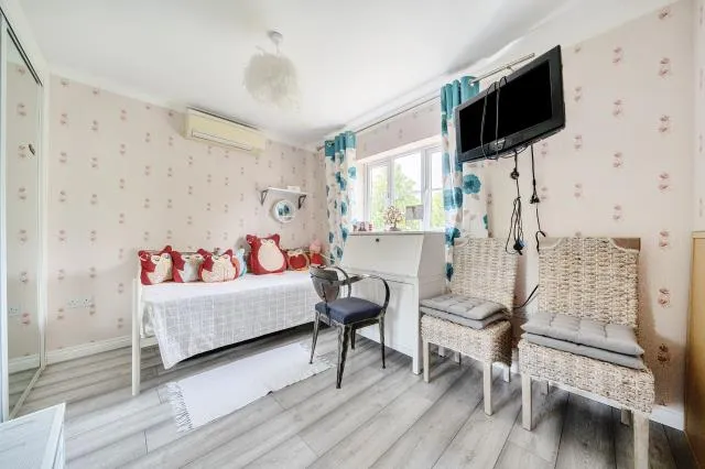 Waterford Lane, Witney, OX28, photo 13