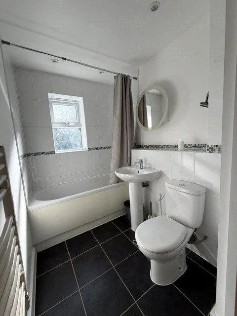 Walton Road, Bushey, WD23, photo 3