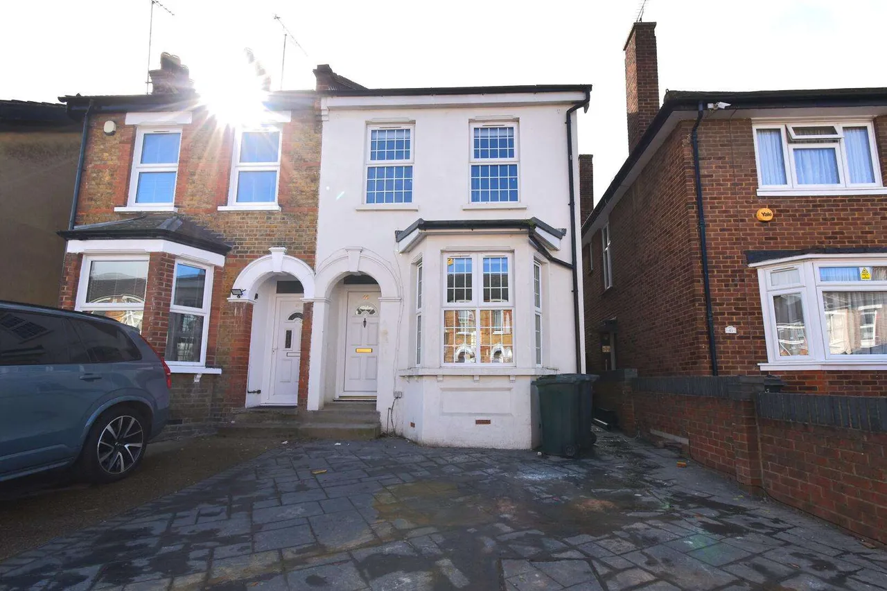 1 bed property to rent, Priory Road, Dartford, DA1