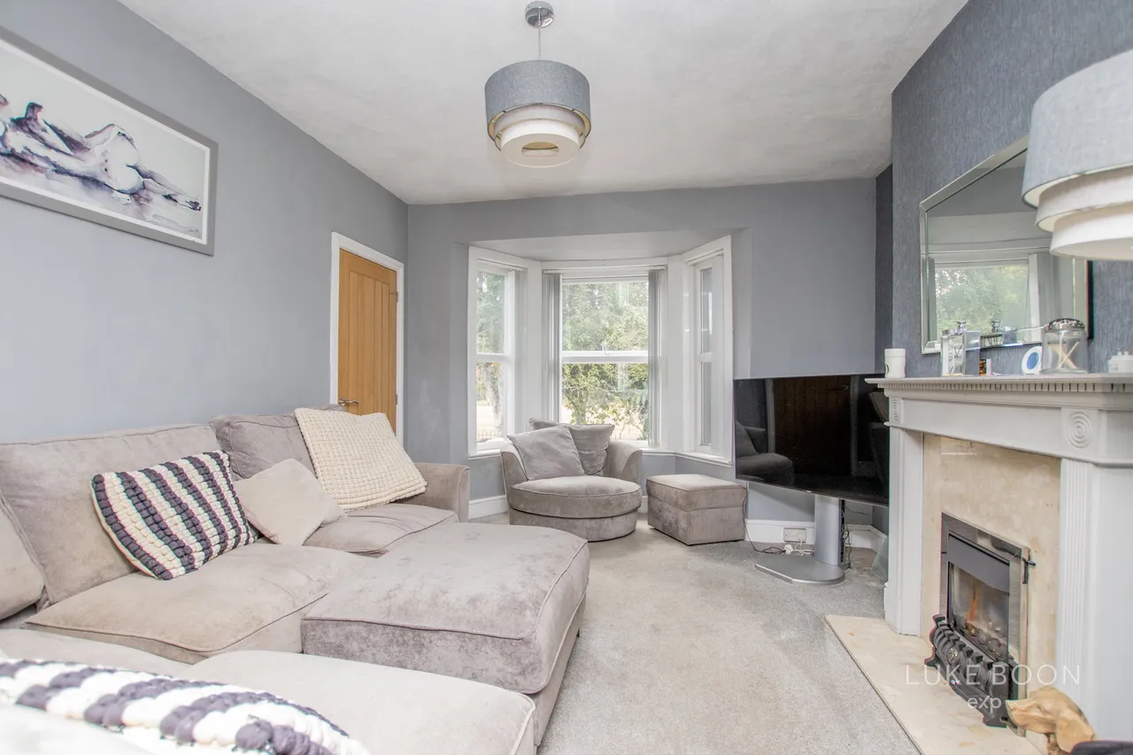 St. Barnabas Terrace, Stoke, PL1 5NN, photo 3