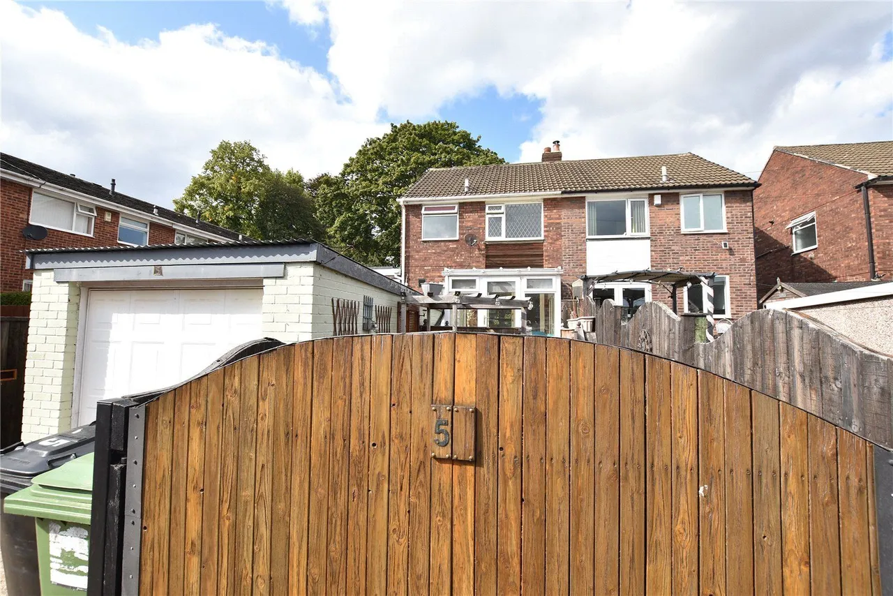 Hansby Close, Leeds, LS14, photo 11