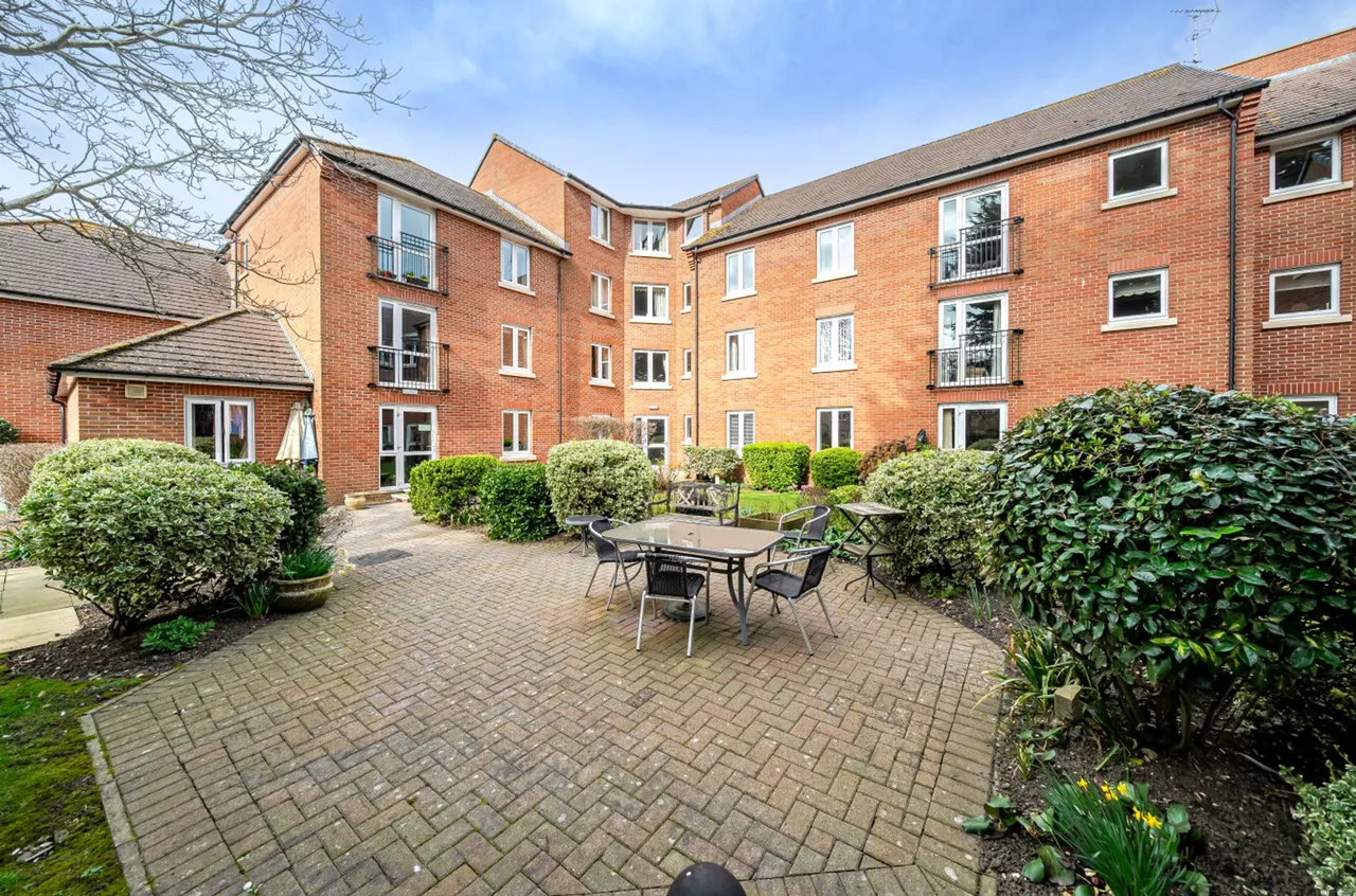 Stockbridge Road, Chichester, PO19, photo 12