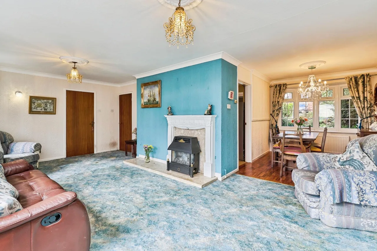 View Drive, Oakham, DY2, photo 13