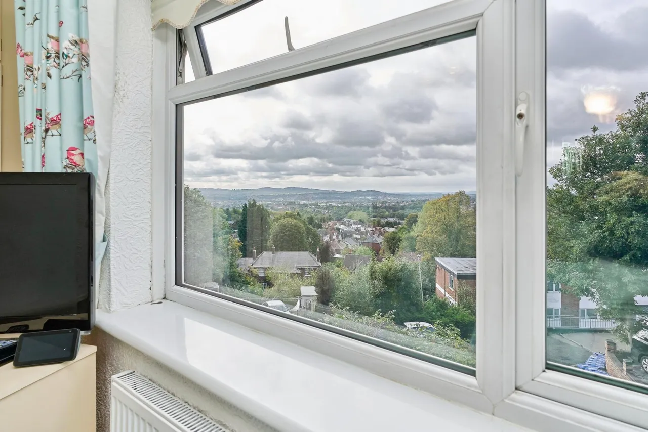 View Drive, Oakham, DY2, photo 31