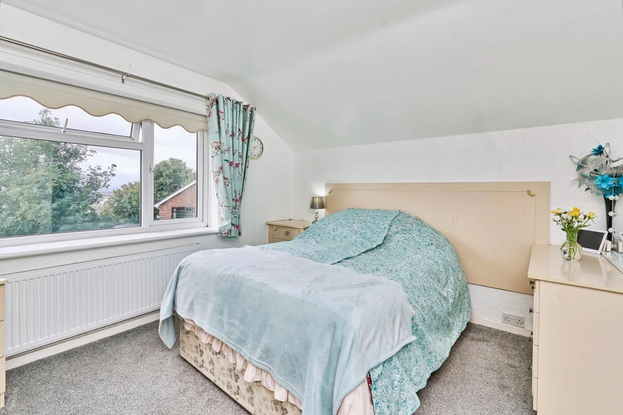 View Drive, Oakham, DY2, photo 28