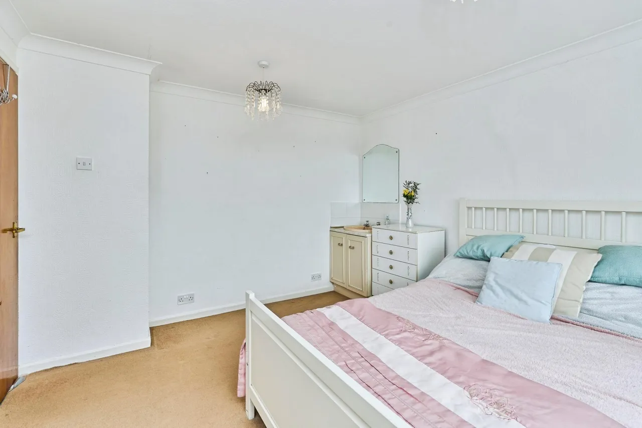 View Drive, Oakham, DY2, photo 41