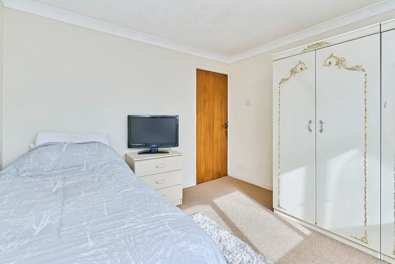 View Drive, Oakham, DY2, photo 26