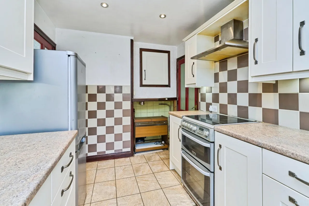 View Drive, Oakham, DY2, photo 18