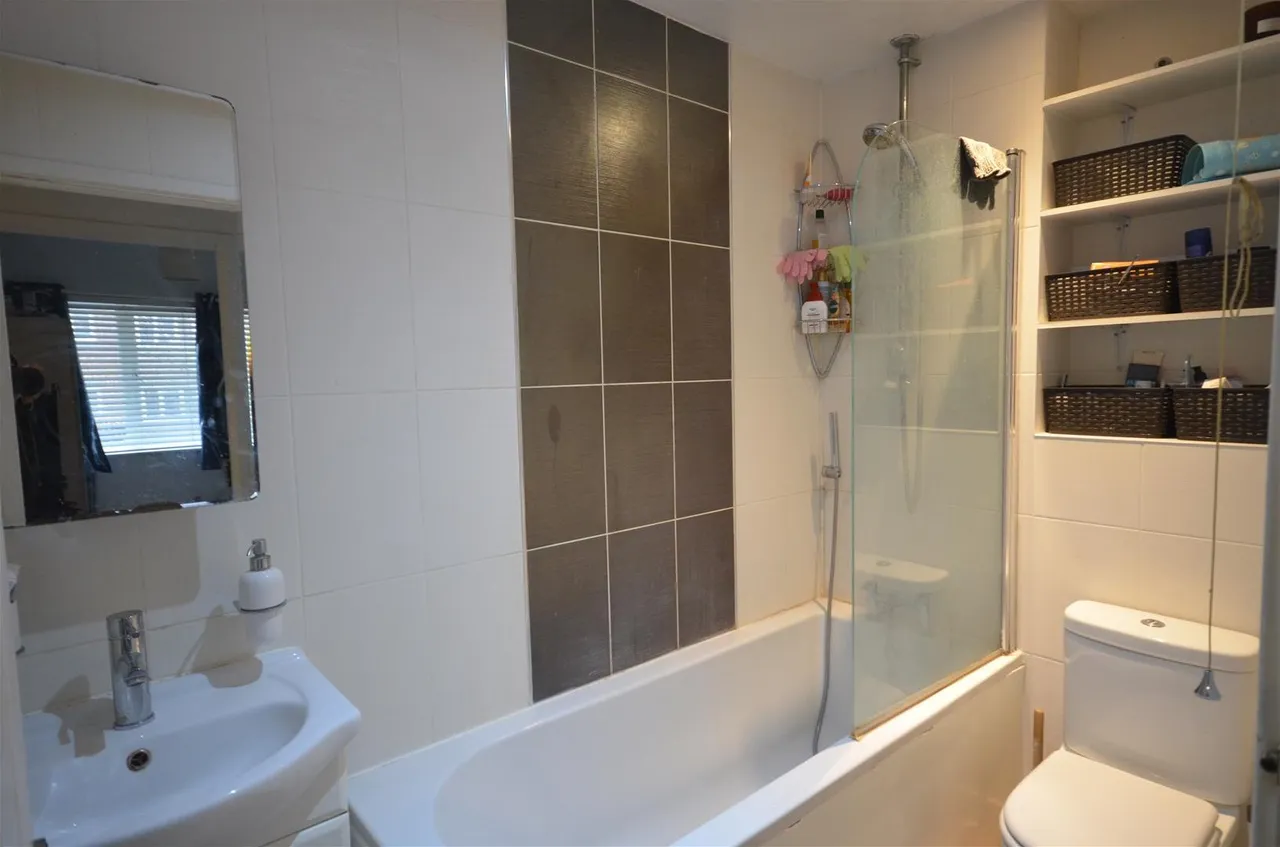 Gade Close, Rickmansworth Road, Watford, photo 5