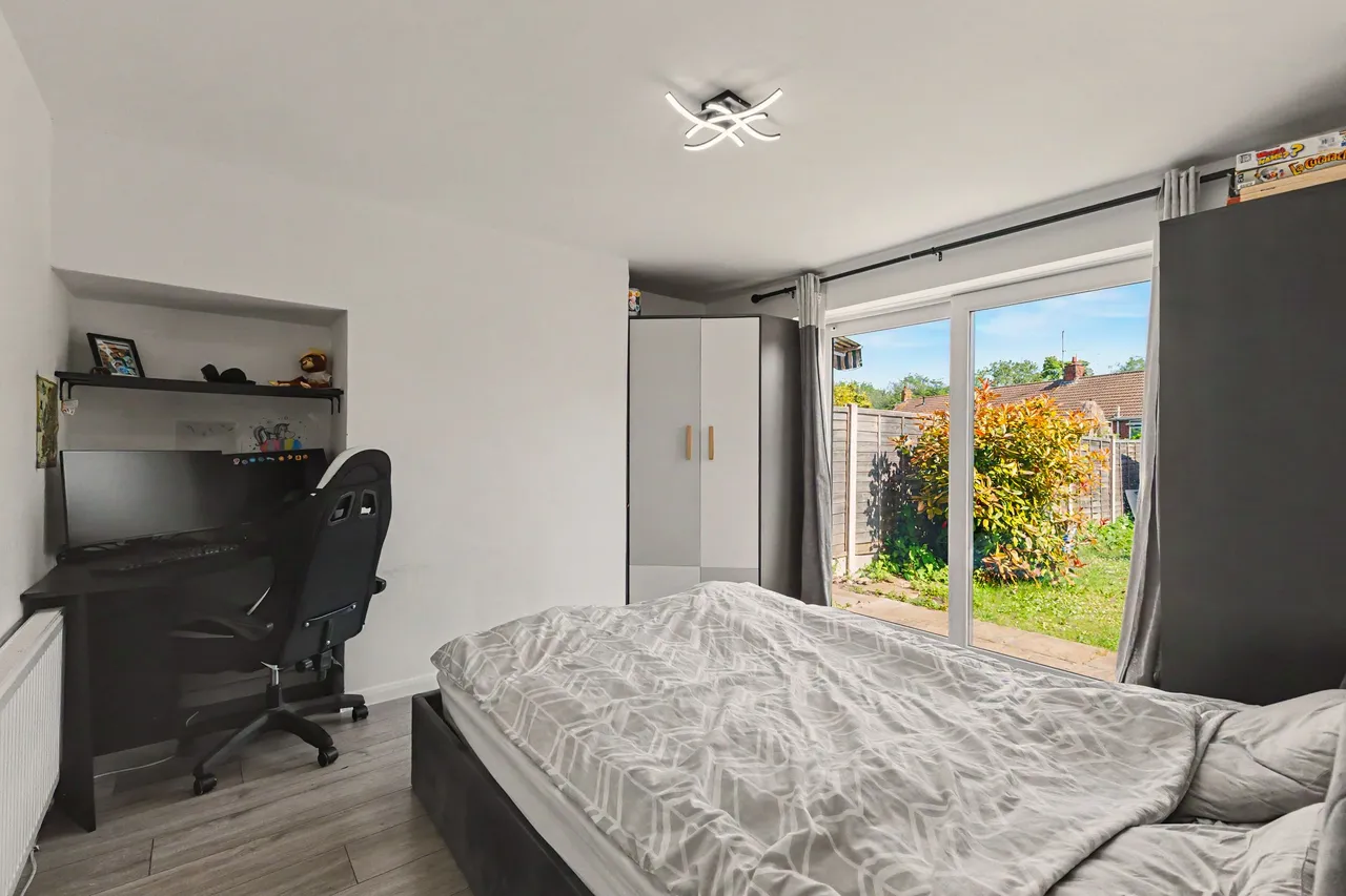 Battleton Road, Evesham, WR11, photo 13