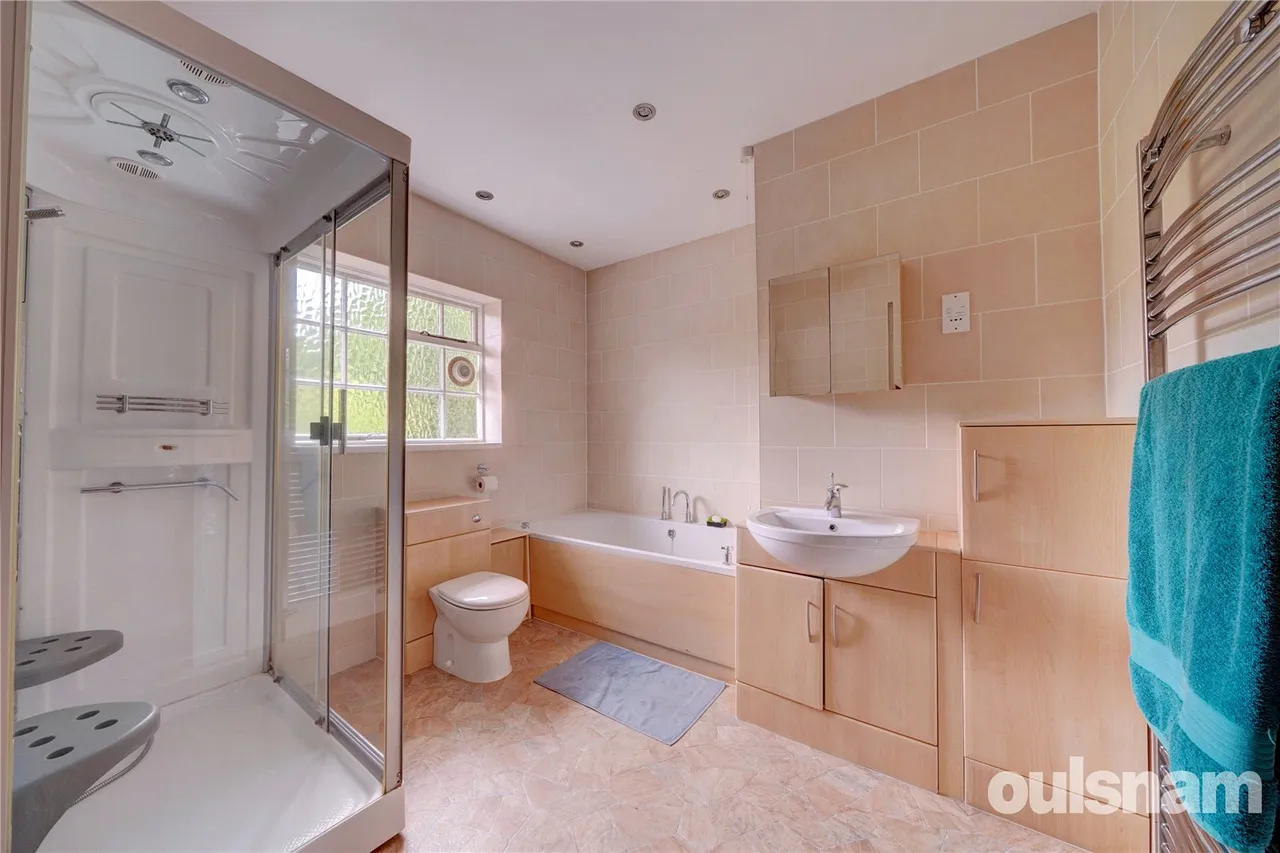Hollyfield Drive, Barnt Green, Birmingham, Worcestershire, B45 8HP, photo 14