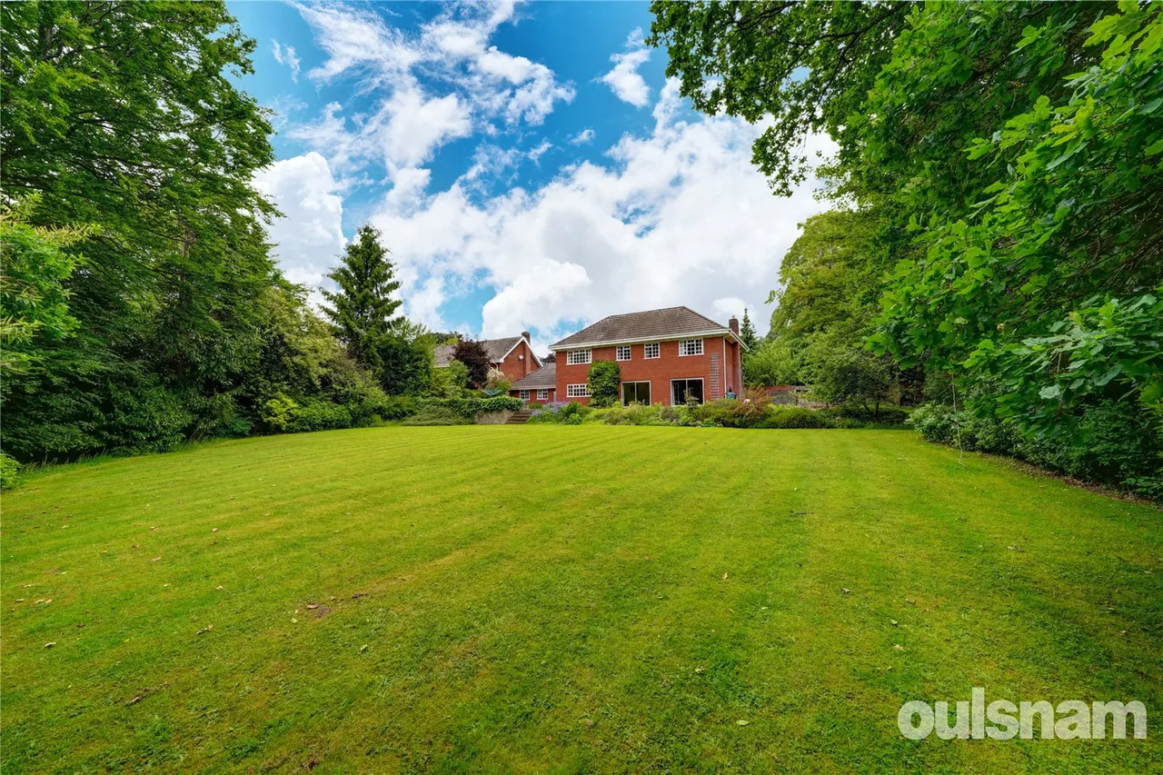 Hollyfield Drive, Barnt Green, Birmingham, Worcestershire, B45 8HP, photo 19