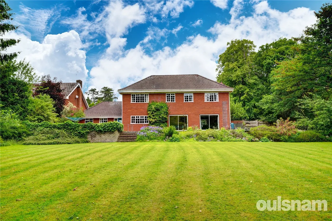 Hollyfield Drive, Barnt Green, Birmingham, Worcestershire, B45 8HP, photo 18