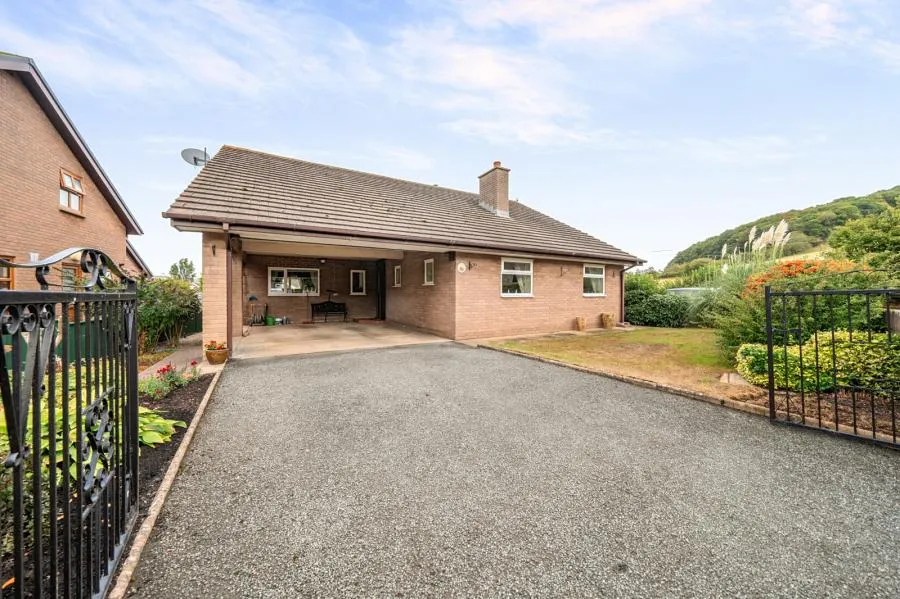 2 bed house for sale, Llanigon, Hereford, HR3