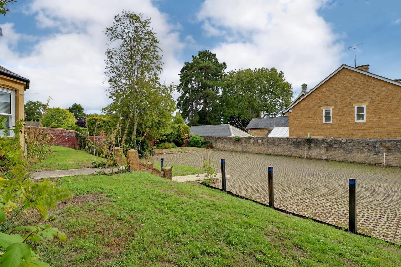 North Road, Sherborne, DT9, photo 14