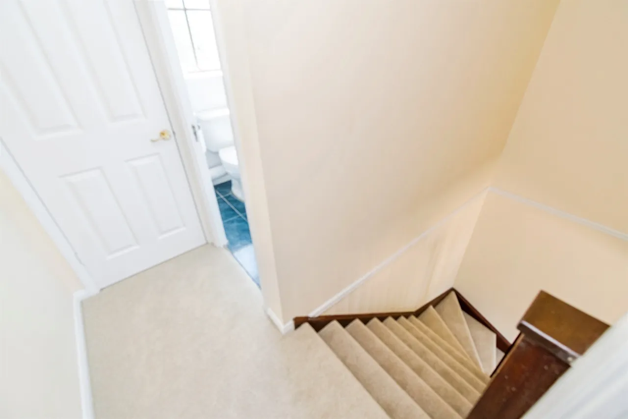 Haileybury Gardens, Hedge End, Southampton, photo 6