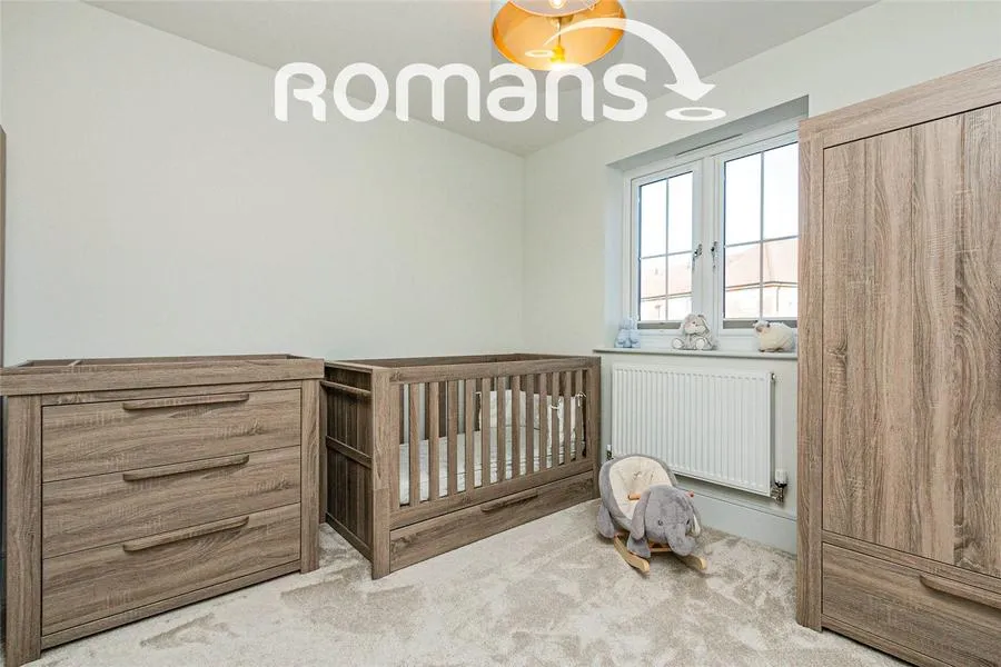 Featherfall Road, Crookham Village, GU51, photo 9