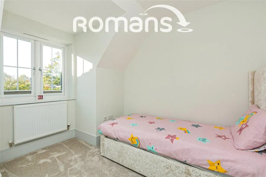 Featherfall Road, Crookham Village, GU51, photo 8