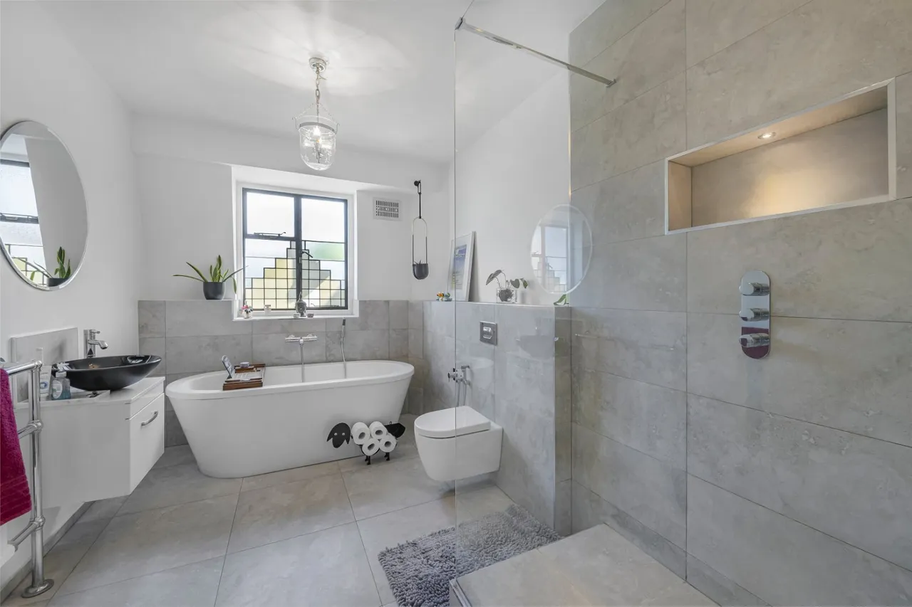 Wildcroft Road, London, SW15, photo 5