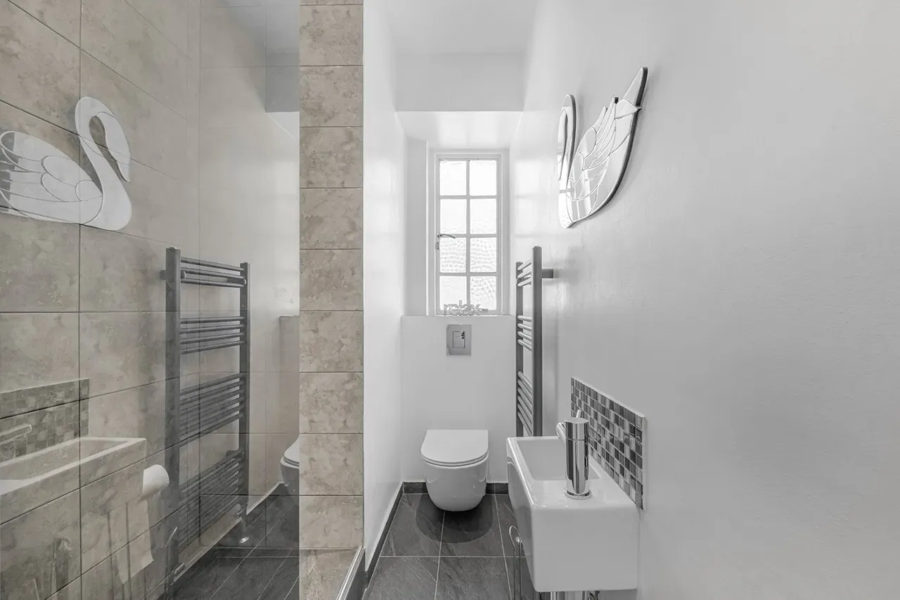 Wildcroft Road, London, SW15, photo 7
