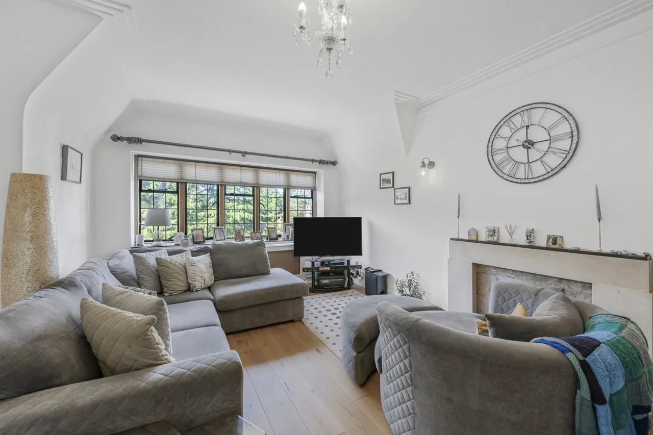 Wildcroft Road, London, SW15, photo 2