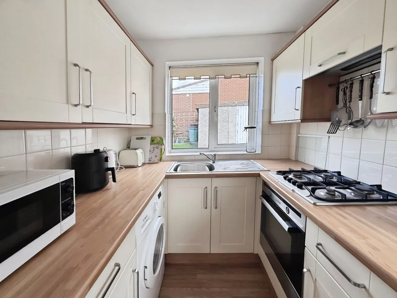 Woodlands Crescent, Gomersal, BD19, photo 8