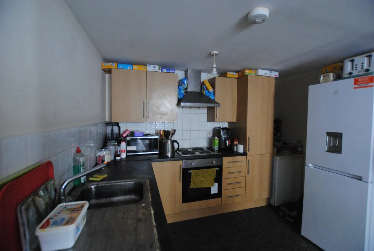 Milton Road, Gravesend, Kent, DA12 2PJ, photo 11