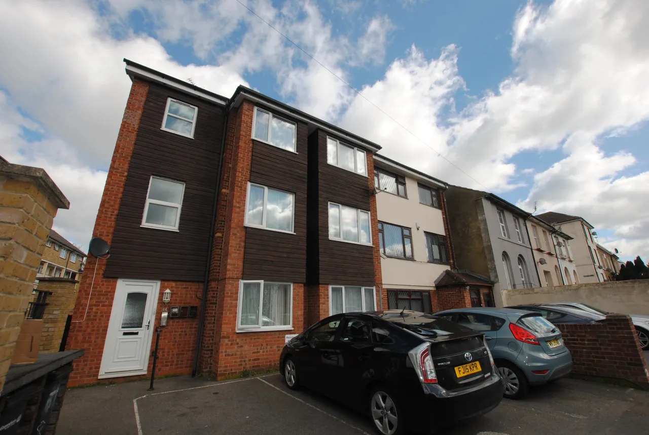 Milton Road, Gravesend, Kent, DA12 2PJ, photo 13