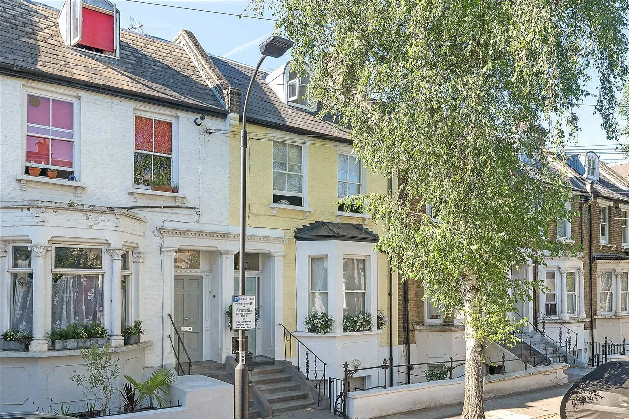 3 bed flat for sale — Archel Road, London, W14