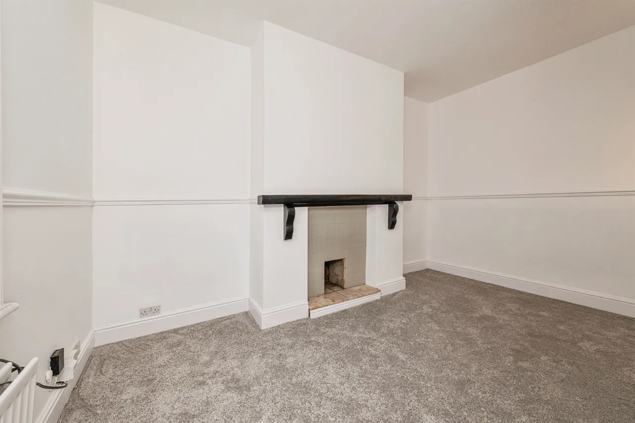Osborne Street, Moldgreen, Huddersfield, photo 2