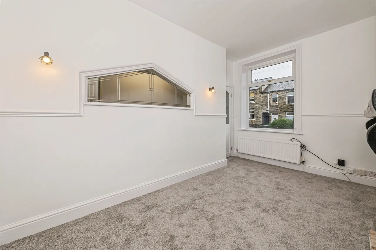 Osborne Street, Moldgreen, Huddersfield, photo 4