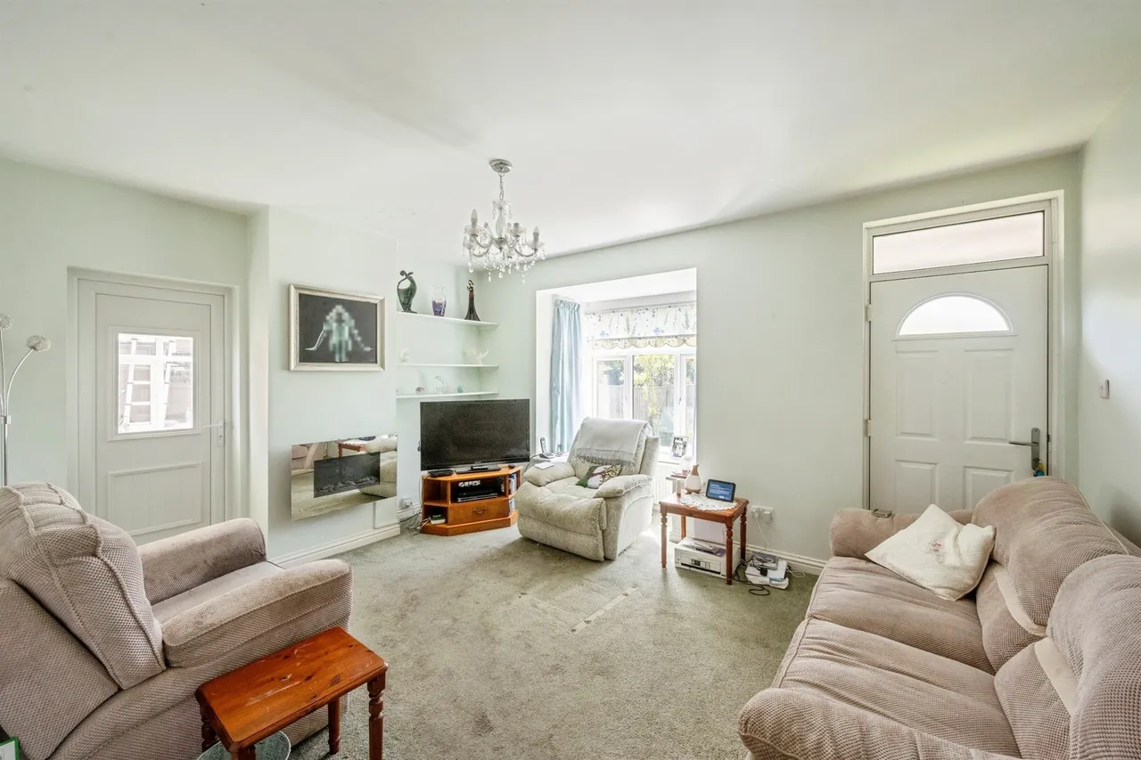 Alexandra Road, Bircotes, Doncaster, photo 2