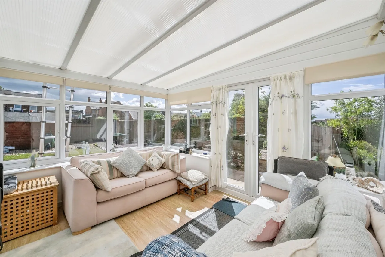 Alexandra Road, Bircotes, Doncaster, photo 5