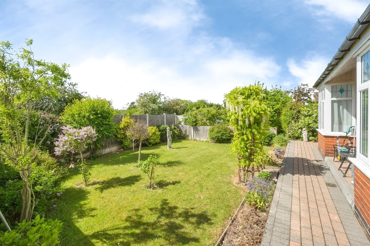 Alexandra Road, Bircotes, Doncaster, photo 10