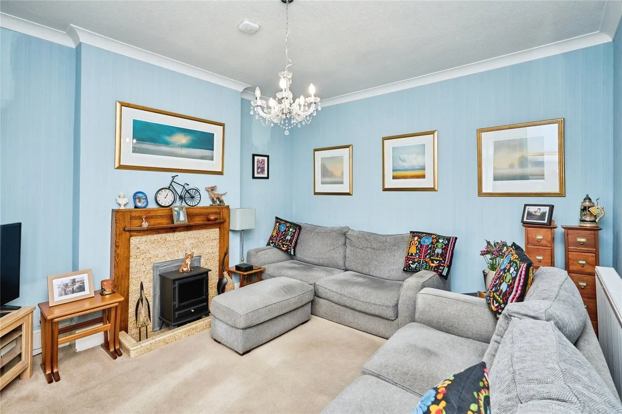 Station Avenue, Sandown, PO36, photo 3