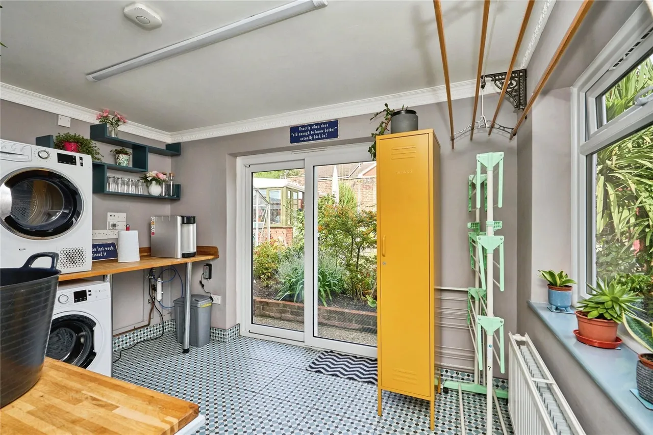 Station Avenue, Sandown, PO36, photo 10
