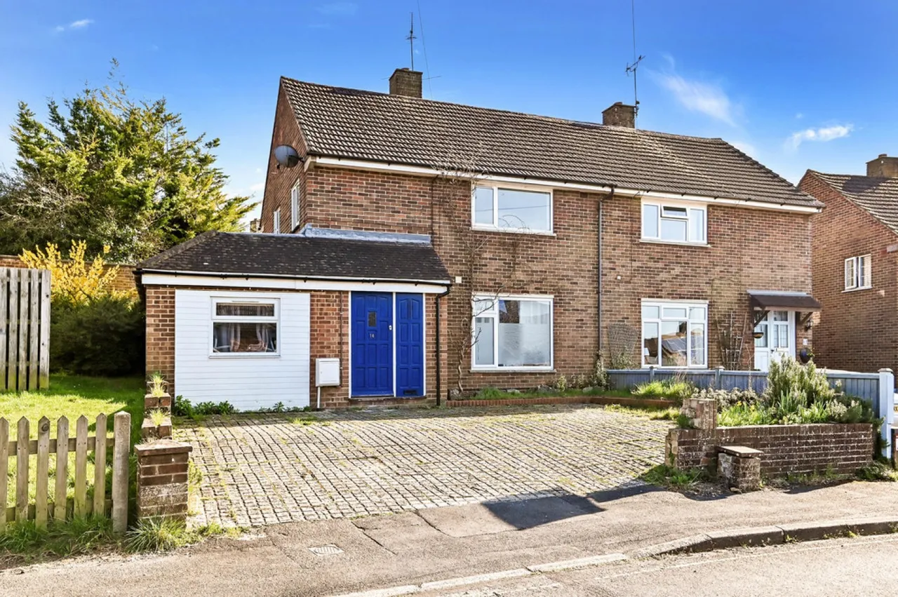 1 bed house to rent — Warren Road, Winchester