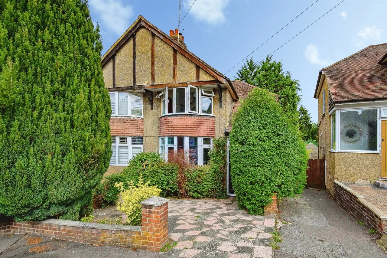 3 bed house for sale, Cedar Walk, Hemel Hempstead, HP3