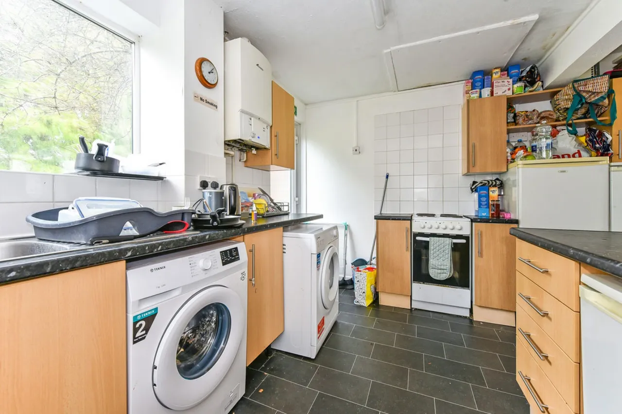 Imber Road, Winnall, Winchester, photo 3