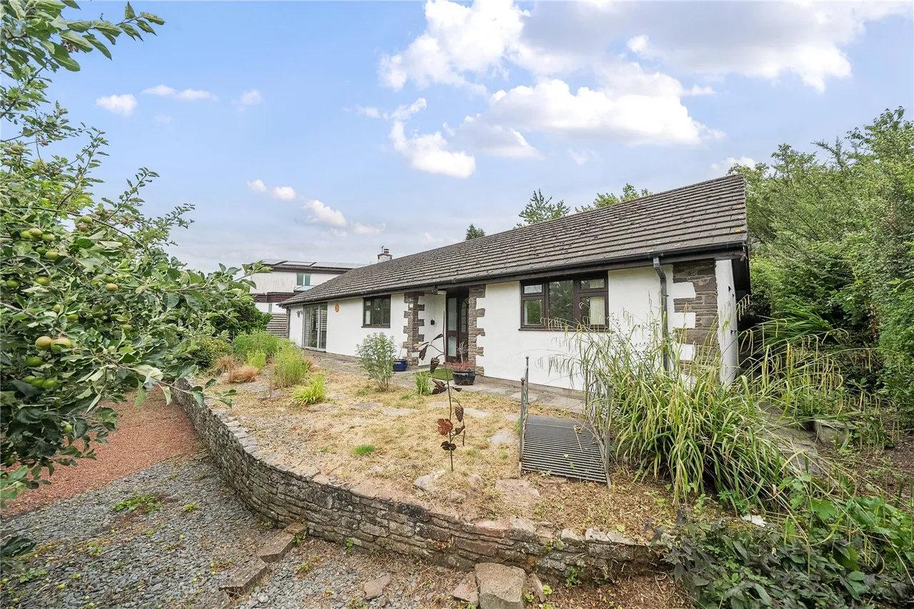 3 bed house for sale — Glasbury, Hereford, HR3 5NT