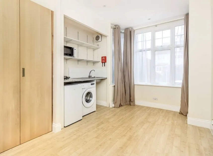 Arden Road, Finchley, N3, photo 2