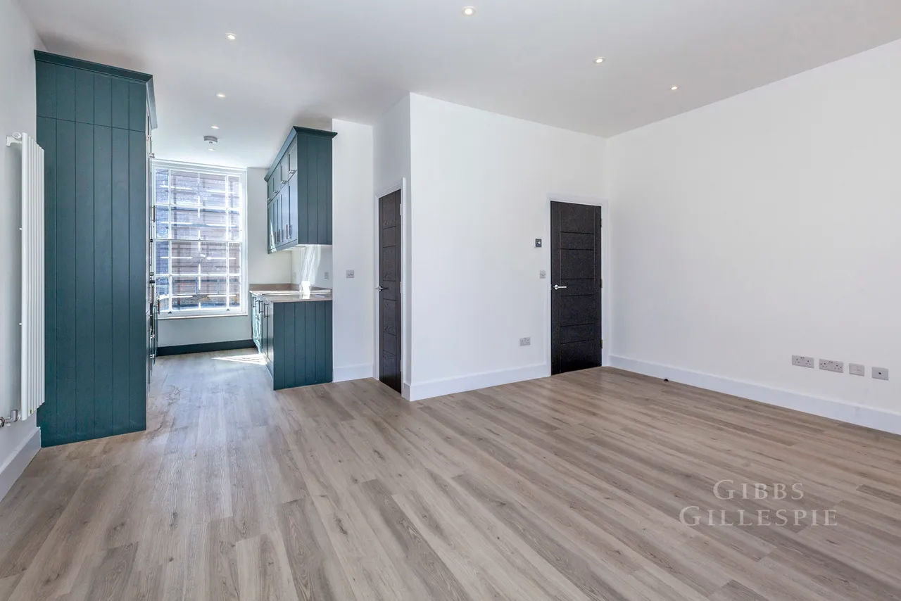 High Street, Uxbridge Fees Apply, UB8, photo 12
